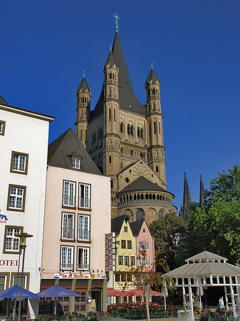 Groß St Martin hinter Fischmarkt