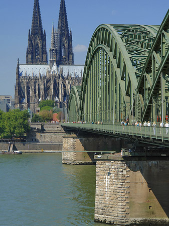 Foto Hohenzollernbrücke am Kölner Dom - Köln