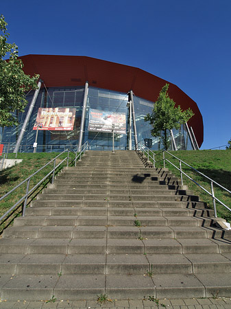 Kölnarena auf der Treppe Fotos