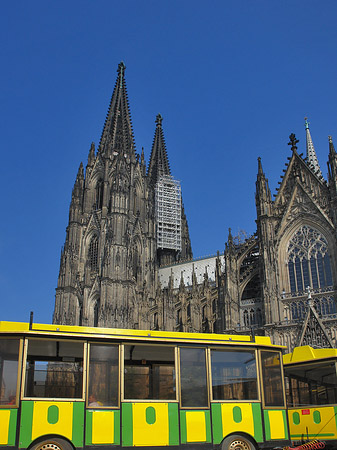 Fotos Bimmelbahn fährt zum Kölner Dom | Köln