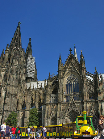 Fotos Bimmelbahn fährt zum Kölner Dom | Köln