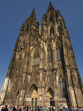 Foto Westfassade des Kölner Doms - Köln