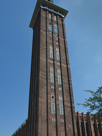 Messeturm Foto 