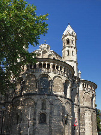 Fotos Seitentürme und Westturm der St Aposteln | Köln