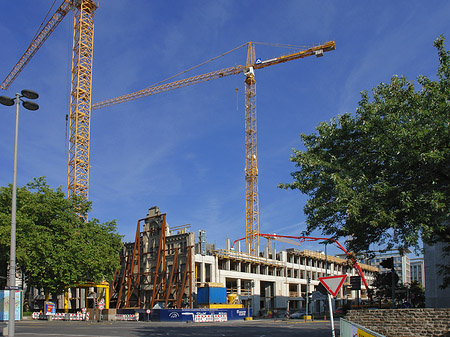 Baustelle auf der Kreuzung Komödienstraße Tunisstraße Fotos