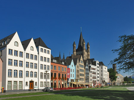 Foto Groß St Martin hinter Fischmarkt