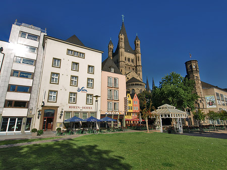 Groß St Martin hinter Fischmarkt