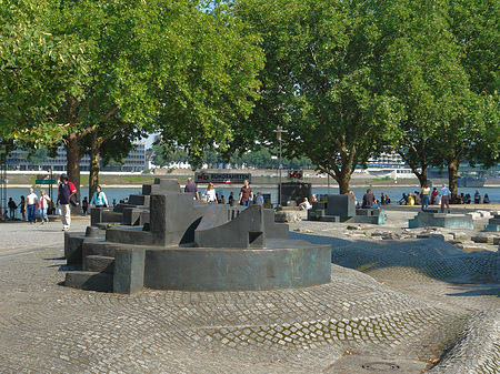 Heinrich-Böll-Platz Fotos