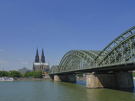 Foto Hohenzollernbrücke am Kölner Dom