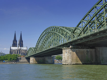 Fotos Hohenzollernbrücke am Kölner Dom