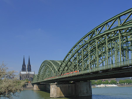 Fotos Hohenzollernbrücke am Kölner Dom