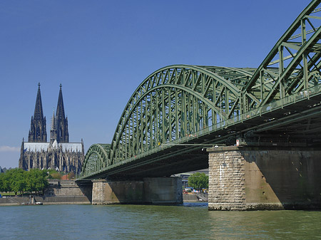 Fotos Hohenzollernbrücke am Kölner Dom