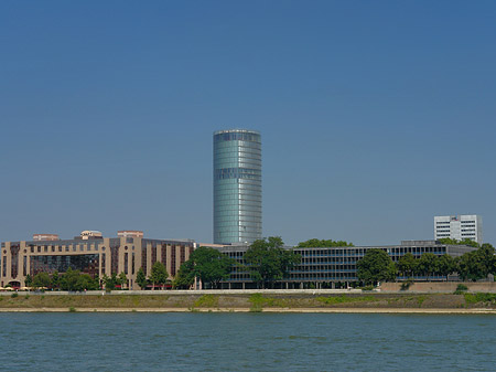 Fotos Triangelturm auf dem Kennedyufer