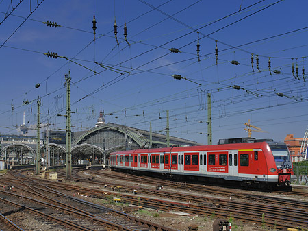 Foto Kölner Bahnhof mit Zug