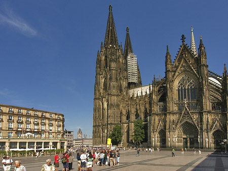 Foto Kölner Dom mit Domhotel - Köln