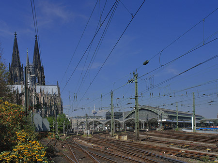 Hauptbahnhof neben dem Kölner Dom