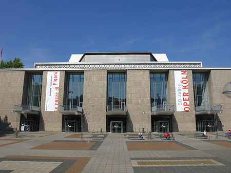 Fotos Oper Köln mit Brunnen | Köln