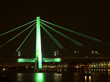 Severinsbrücke Foto 