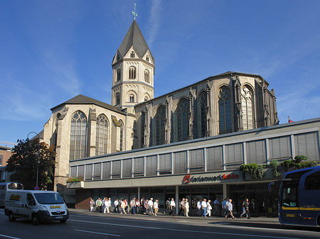 Fotos St Andreas mit Komödienstraße | Köln