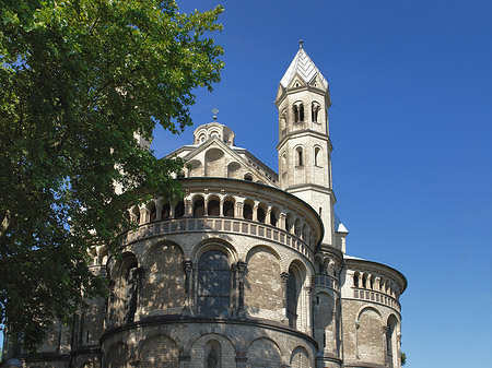 Fotos Seitentürme und Westturm der St Aposteln | Köln