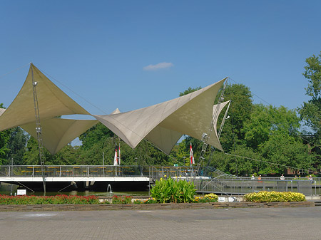 Tanzbrunnen im Rheinpark Fotos